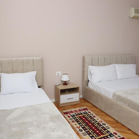 Beratinus Apartment In Berat Center Eksteriør billede