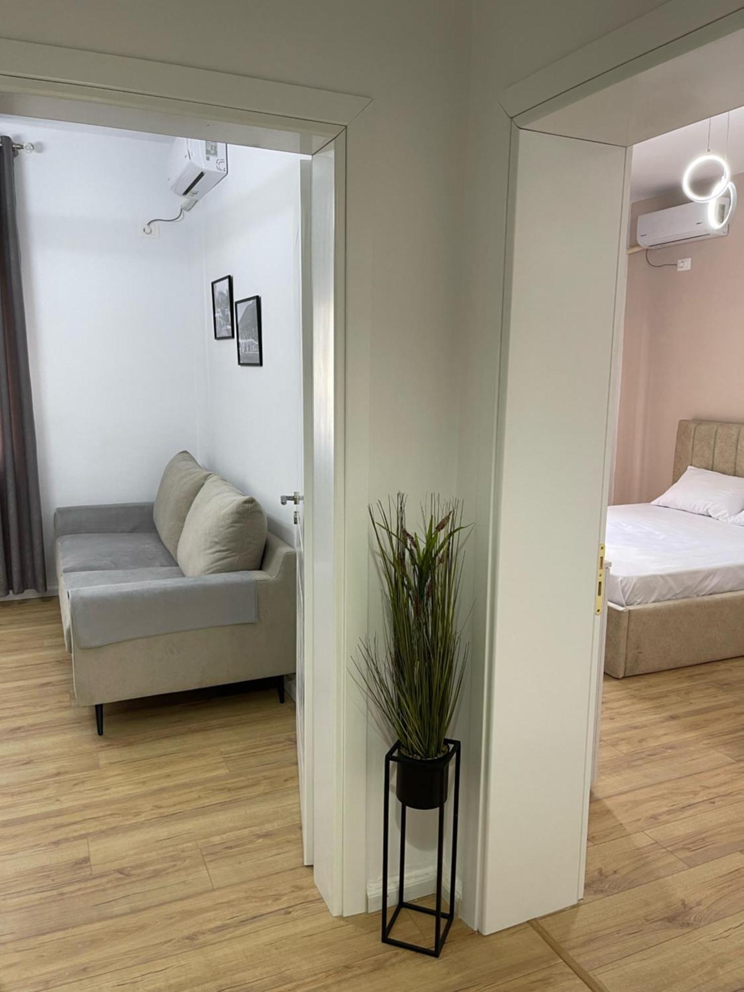 Beratinus Apartment In Berat Center Eksteriør billede