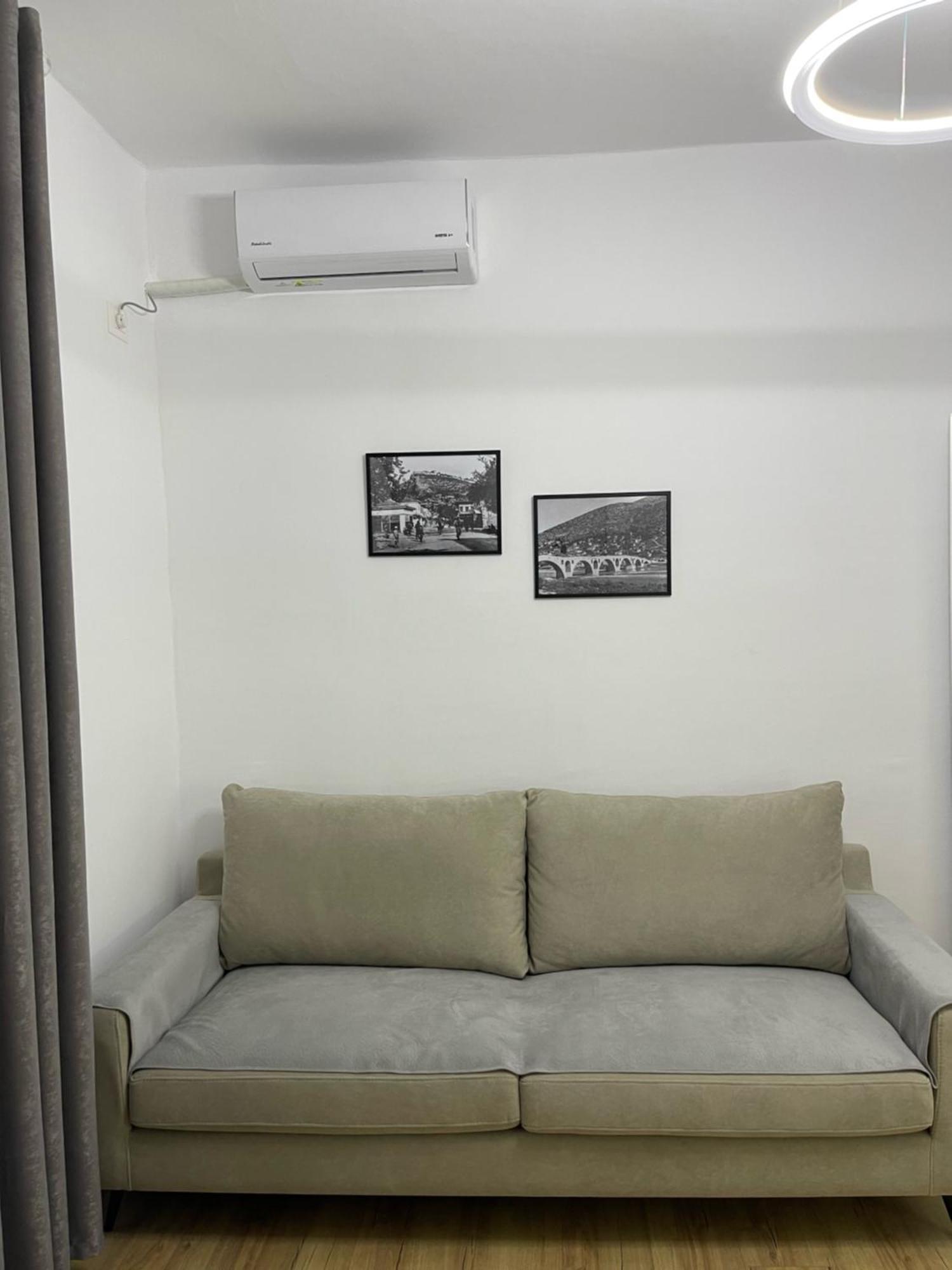 Beratinus Apartment In Berat Center Eksteriør billede