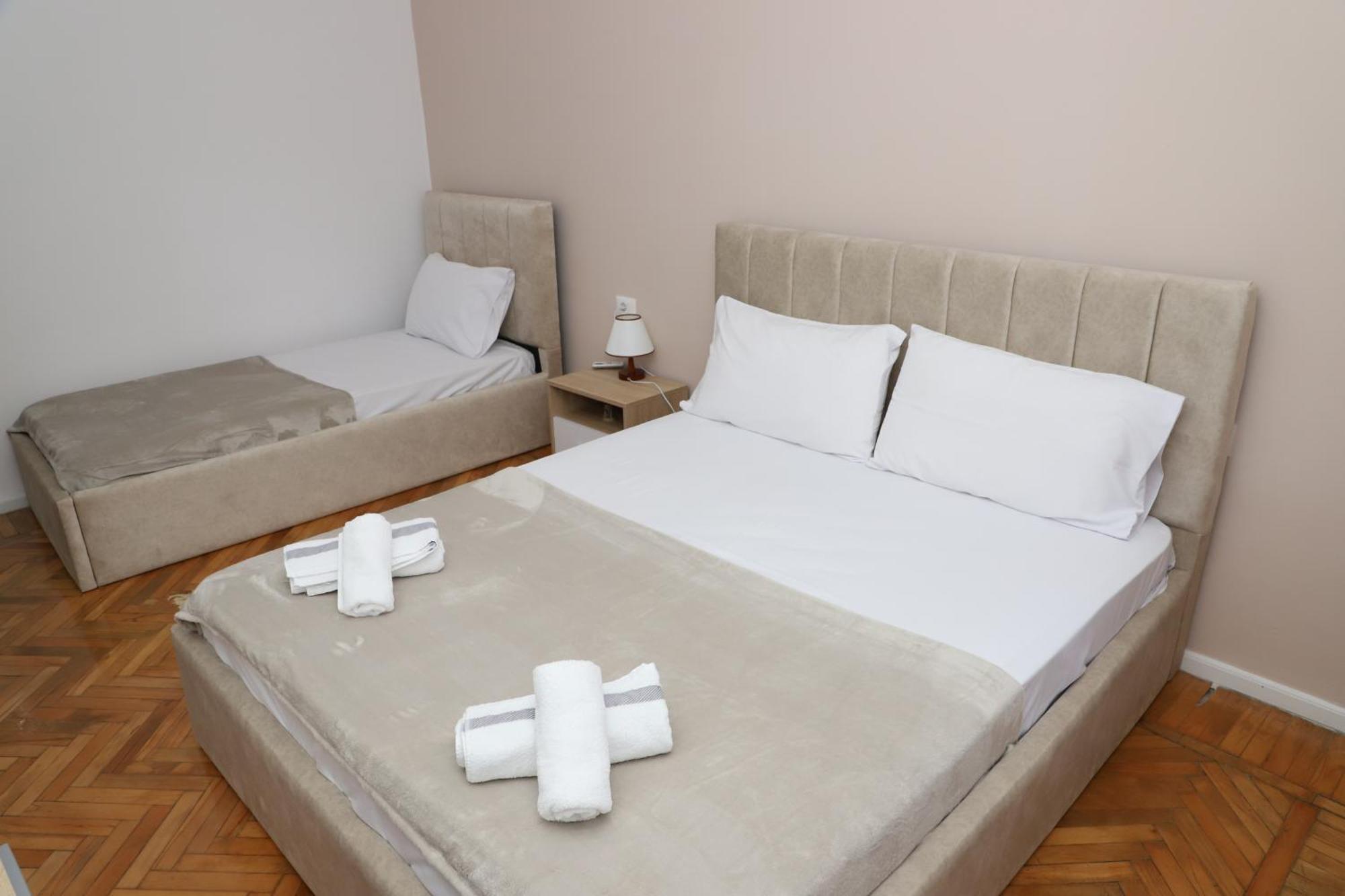 Beratinus Apartment In Berat Center Eksteriør billede